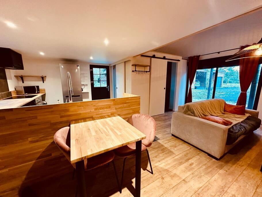 La Ptite Maison Proche Rouen La Vaupalière Buitenkant foto