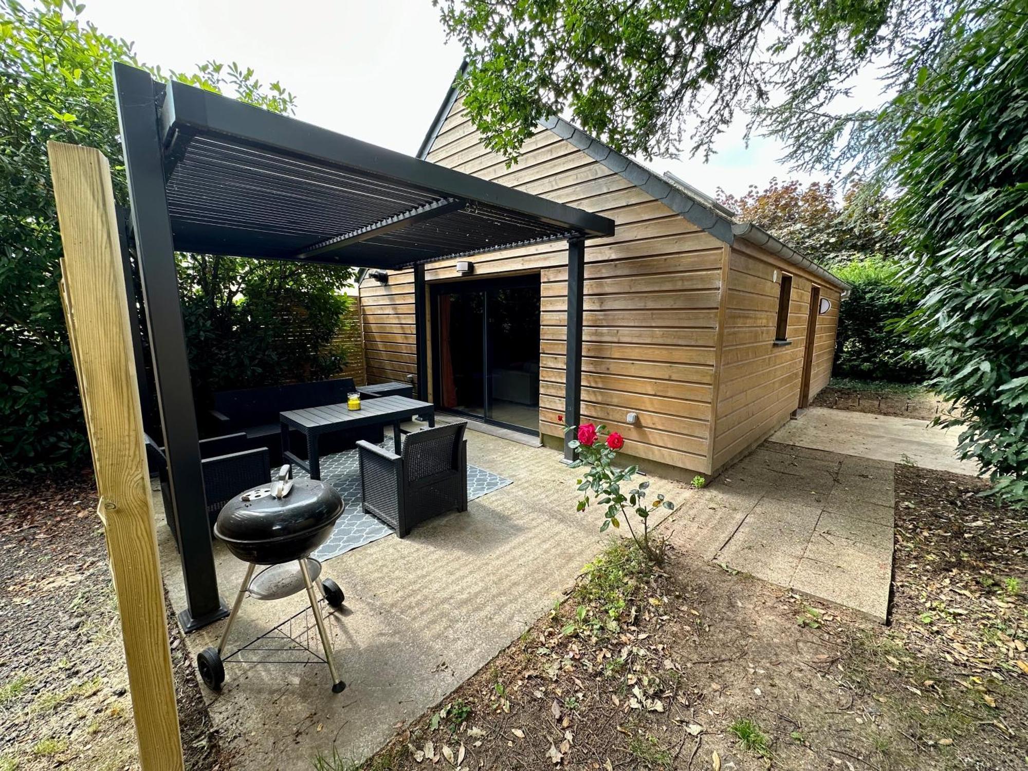 La Ptite Maison Proche Rouen La Vaupalière Buitenkant foto