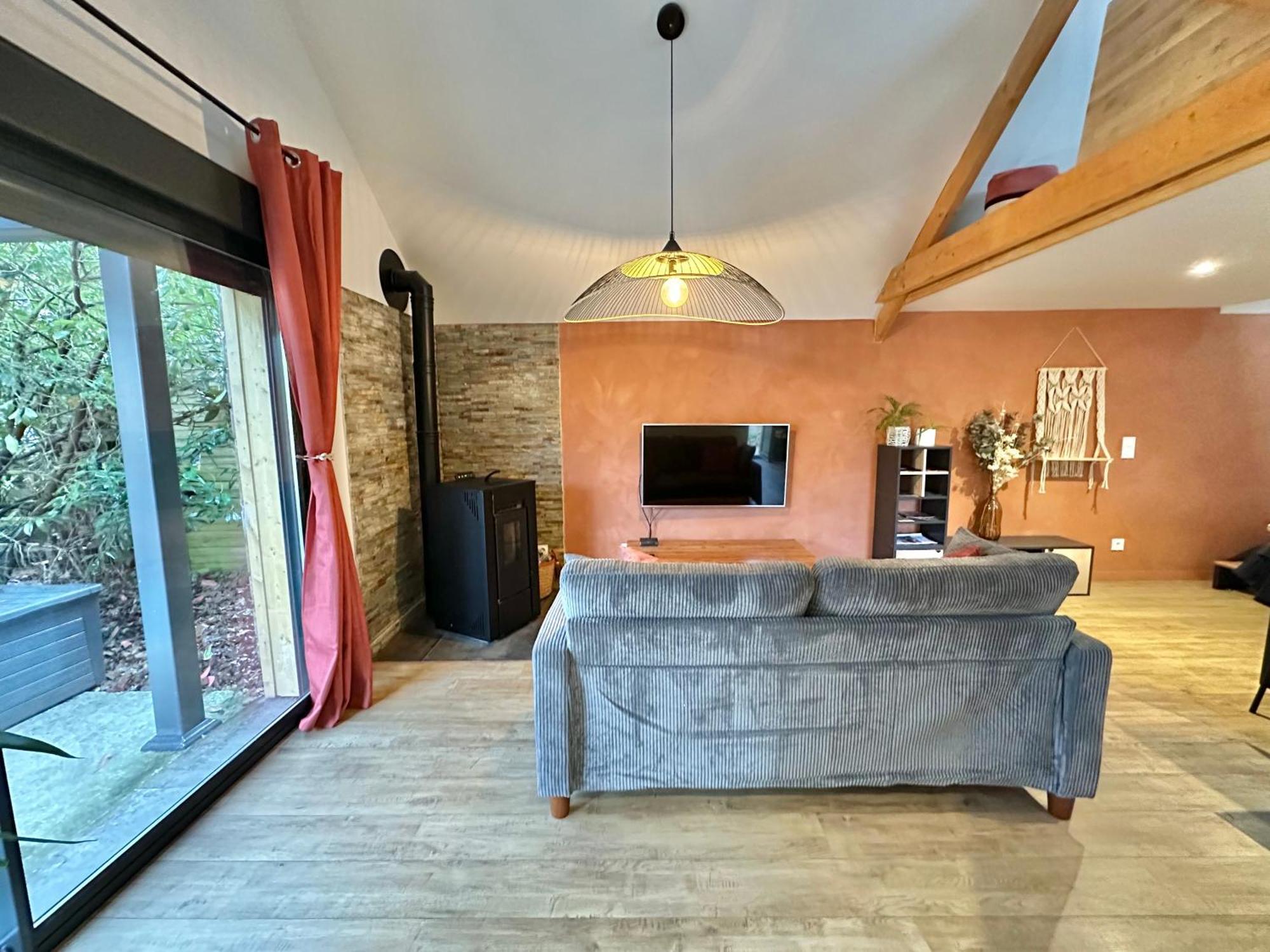 La Ptite Maison Proche Rouen La Vaupalière Buitenkant foto
